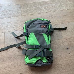 Mystery Ranch Saddle peak